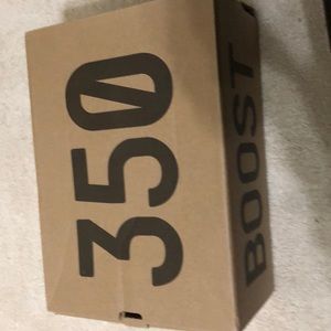 Yeezys 350 v2 red